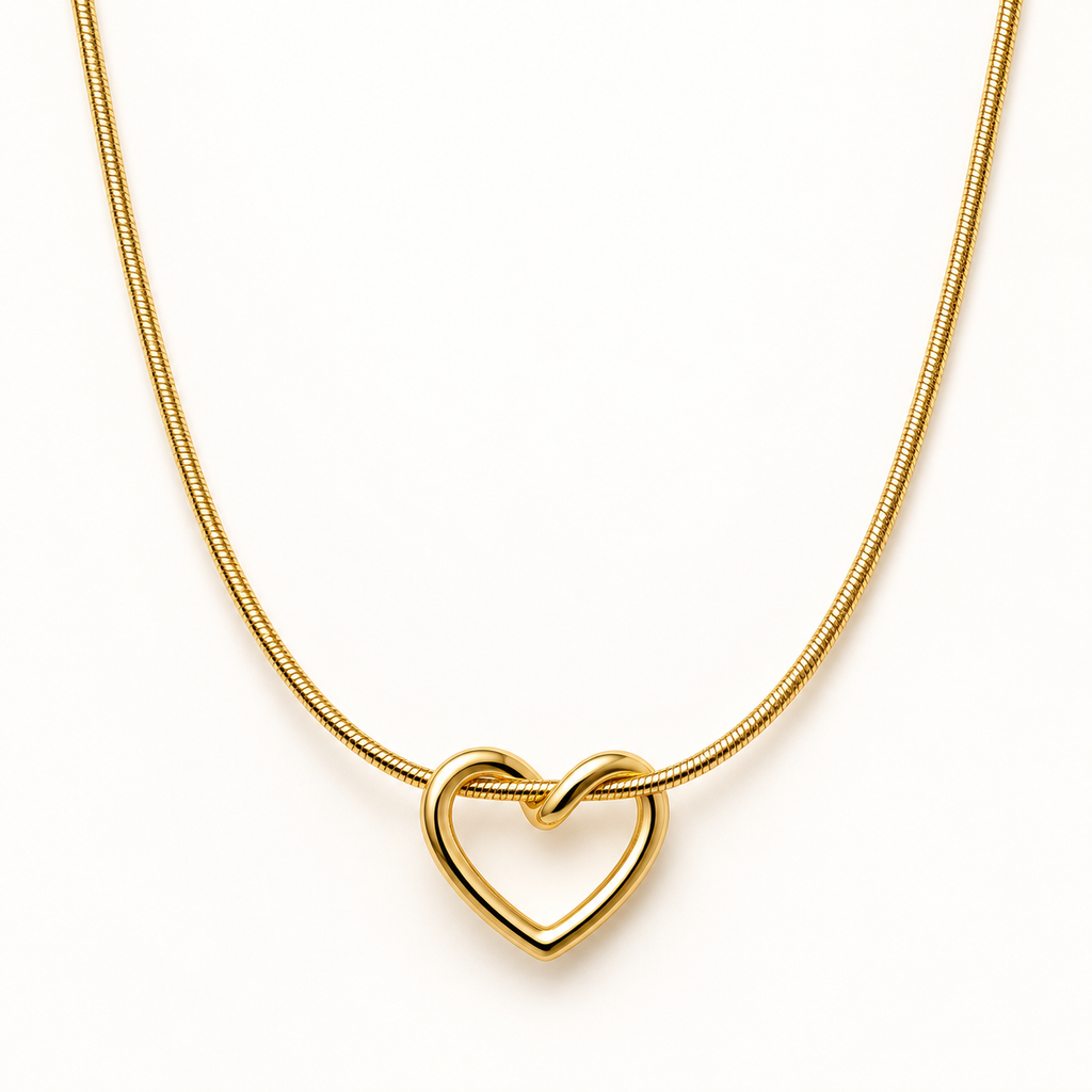 Gold-Plated Heart Pendant Chain Necklace for Women – Minimalist Elegant Everyday Jewellery